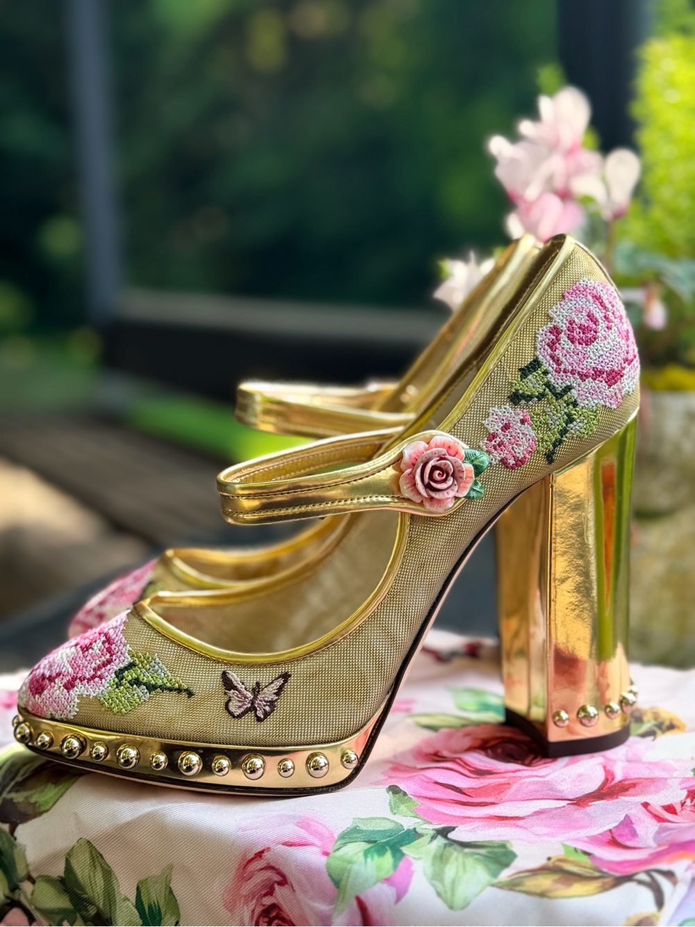 Dolce & Gabbana Gold Mesh & Leather Floral Studded Block Heel Mary Janes Size 40 - Picture 3 of 14